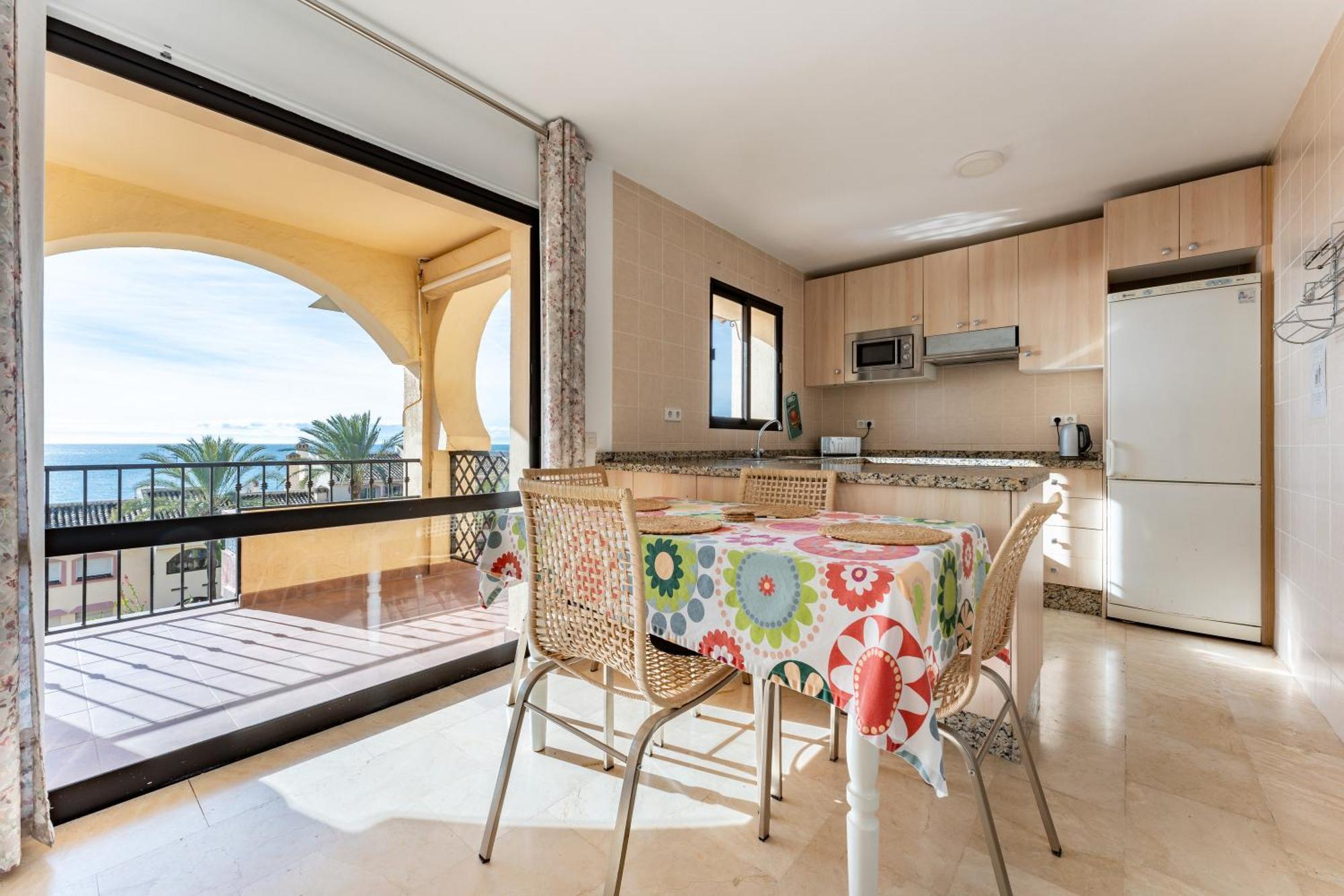 Appartamento Sea Views Torreoceano 8 *